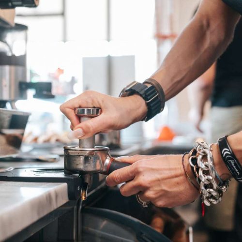 6 modi di riutilizzare il caffè