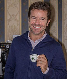 caffe-profili-cinema_0031_Francesco-Arca-web-RES-DSC_7213_0009_Sfondo_0008_caffe-profili-cinema_0031_Francesco-Arca-web-